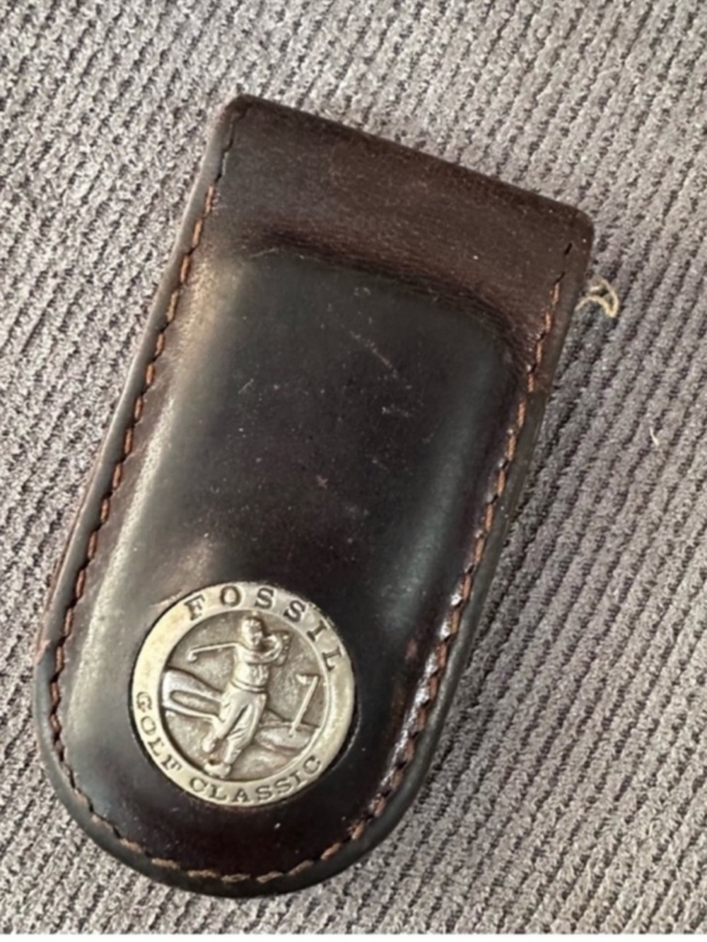 Vintage Fossil leather magnetic money clip golf classic used